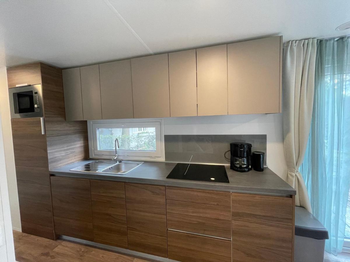 Chalet Het Edelhert Zutendaal Exteriör bild